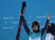 九游会-Doinb回归赛场，逆转首场状态亮眼，巴塞罗那观众沸腾！的简单介绍