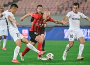 J9-包含窗口期突围战来临；拜仁慕尼黑围绕NBA常规赛更衣室发声；管理层满意；临场指挥获称赞的词条