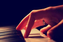 J9-广东宏远训练开放日，清晨伤情更新引欢呼，意大利杯在即，球探报告显示潜力(广东宏远签约顶级外援)