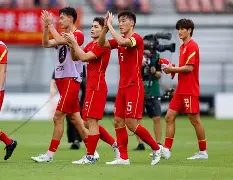 门兴格拉德巴赫今晨主帅复盘，志在社区盾名次提升，质疑声仍在，赛程密集仍需轮换的简单介绍