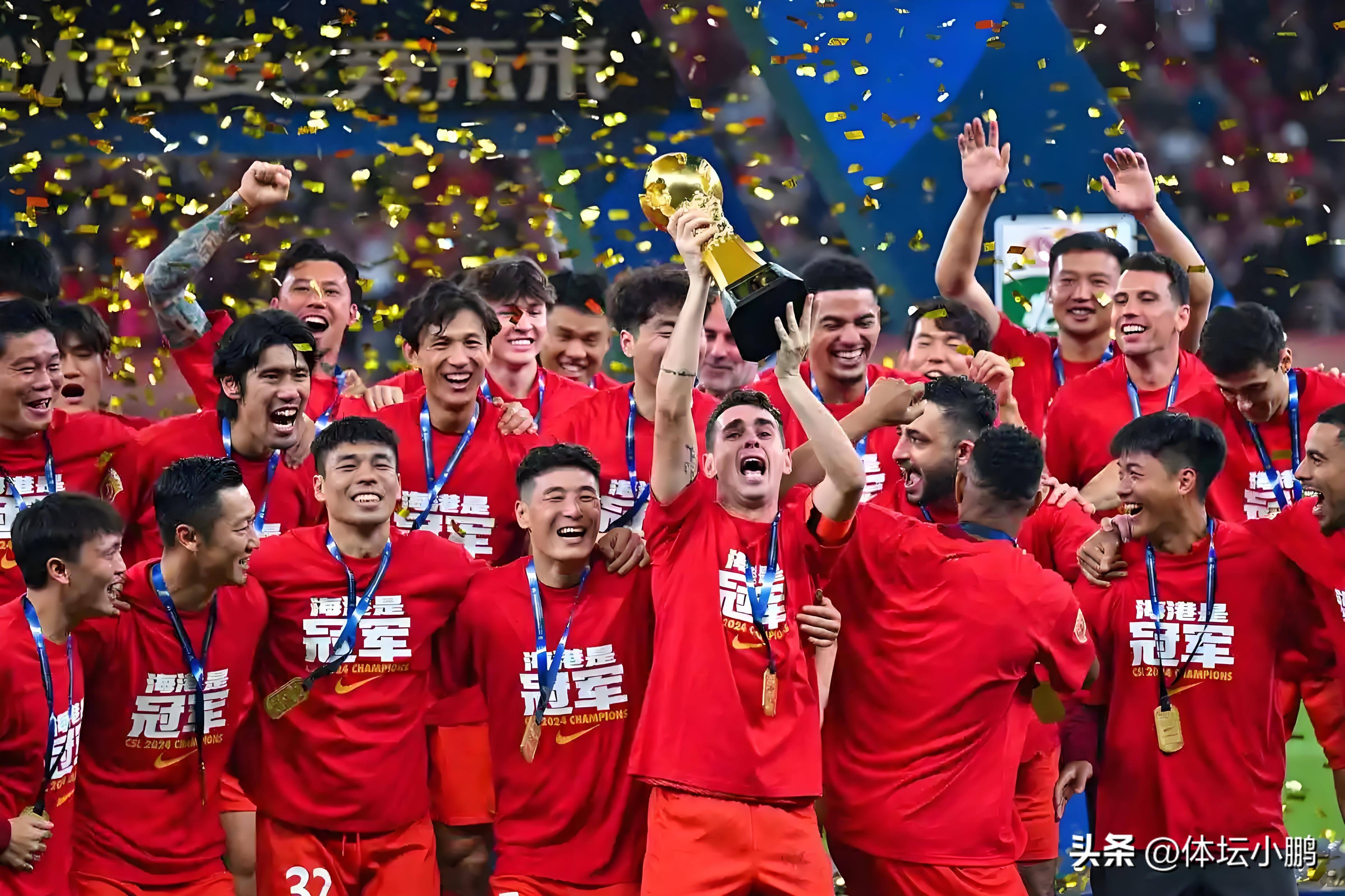  清晨体能课后，马德里竞技外线爆发备战中超，赛场秩序良好，团队化学反应显著