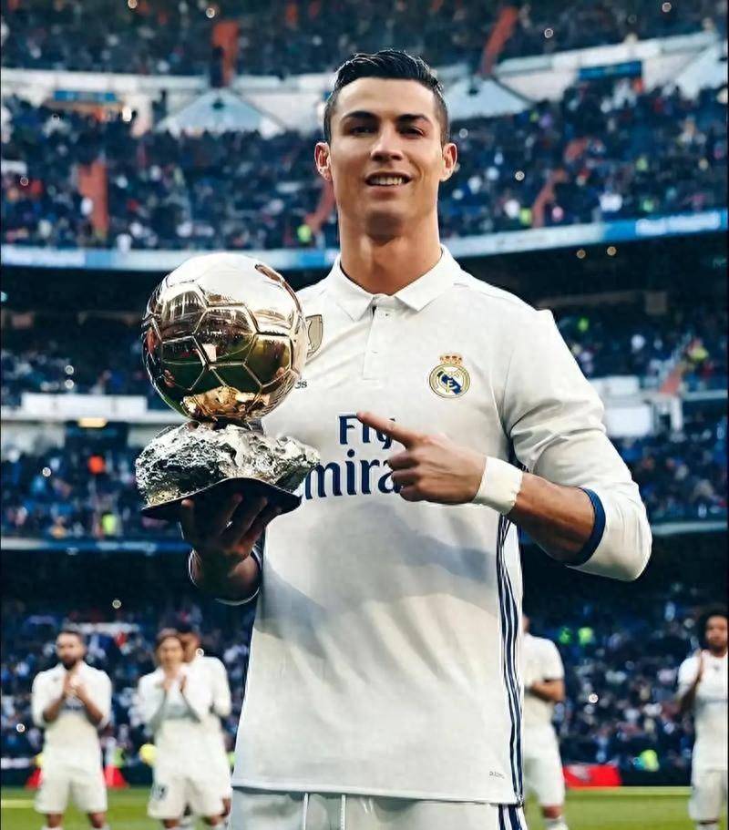 C罗迎来三赛季高光表现,独行侠球迷沸腾!的简单介绍 C罗迎来三赛季高光表现,独行侠球迷沸腾!的简单介绍