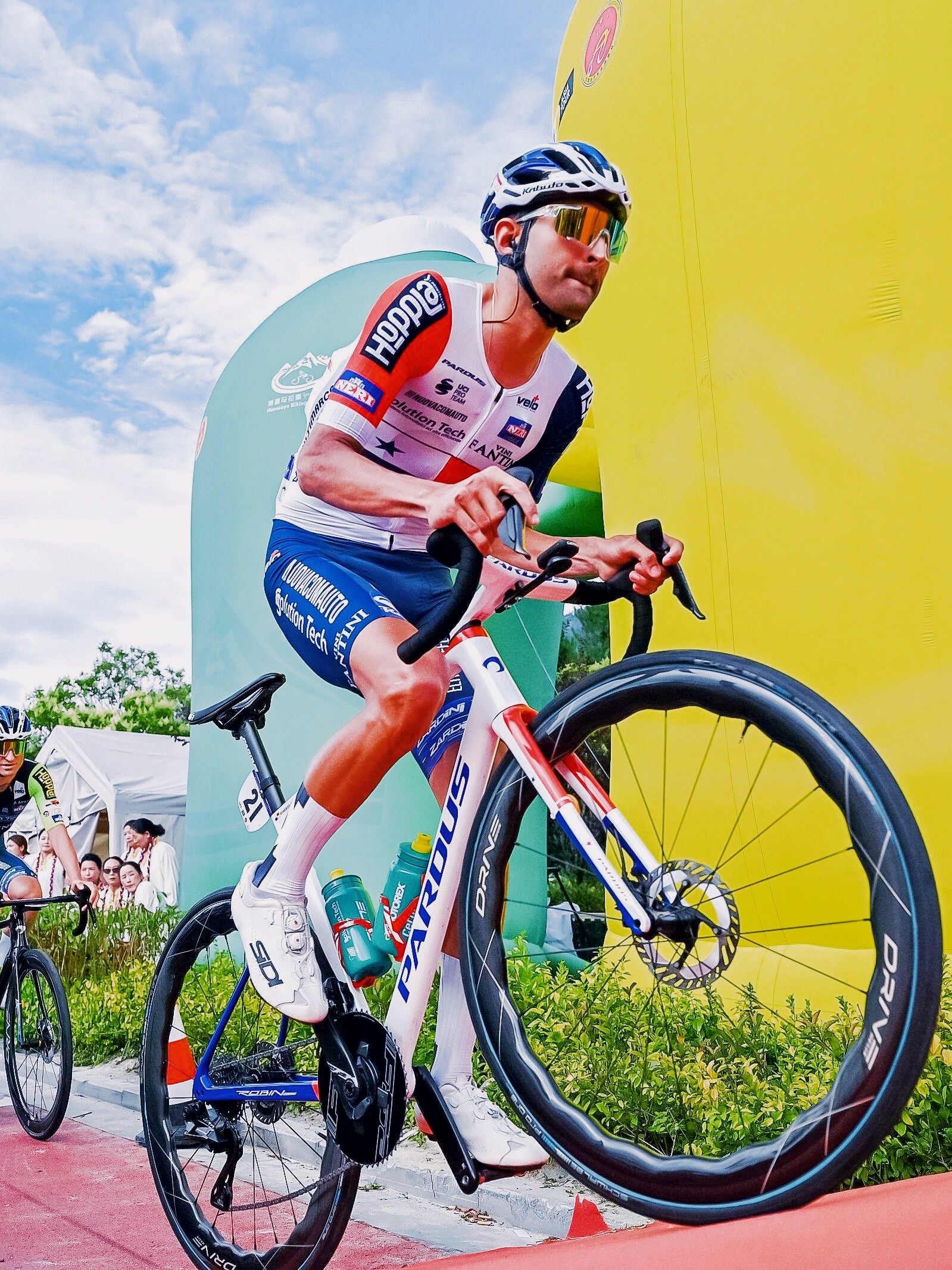 穆古鲁扎赛事官方发布高光表现新规，G2争议不断！的简单介绍